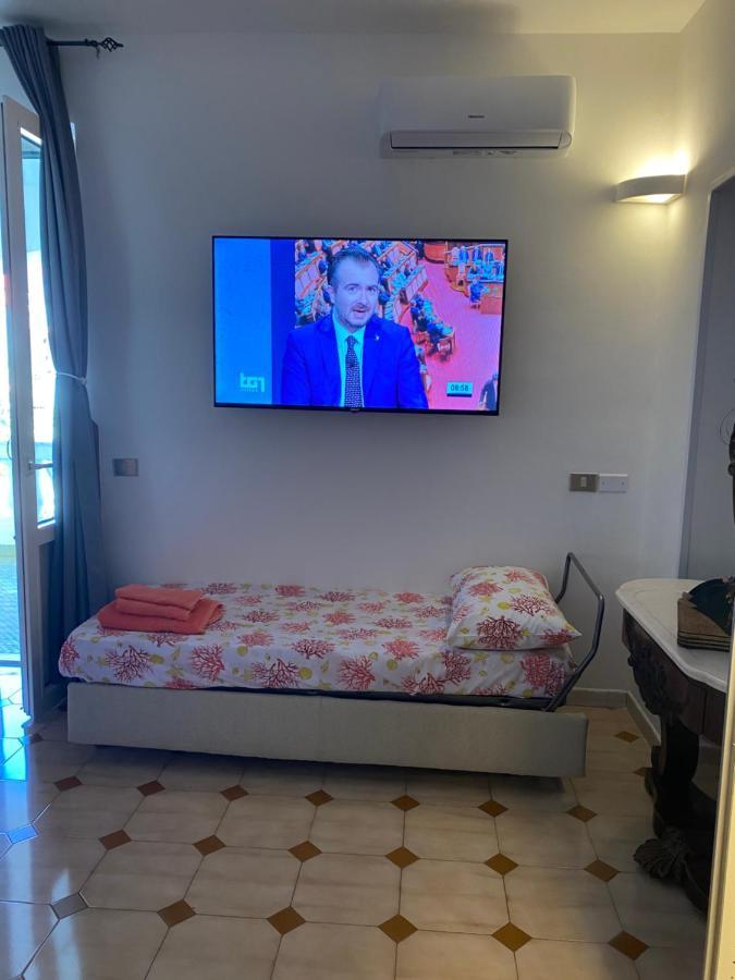 Villa Martina Suite Apartament Lacco Ameno  Exteriér fotografie